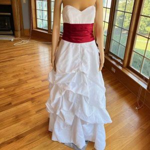 Masquerade White Satin Red Strapless Floor Length Wedding Gown Bridal Dress 10